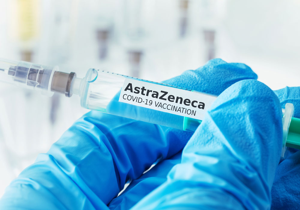 Le nuove indicazioni del Comitato Tecnico Scientifico: il vaccino Astrazeneca solo agli over 60