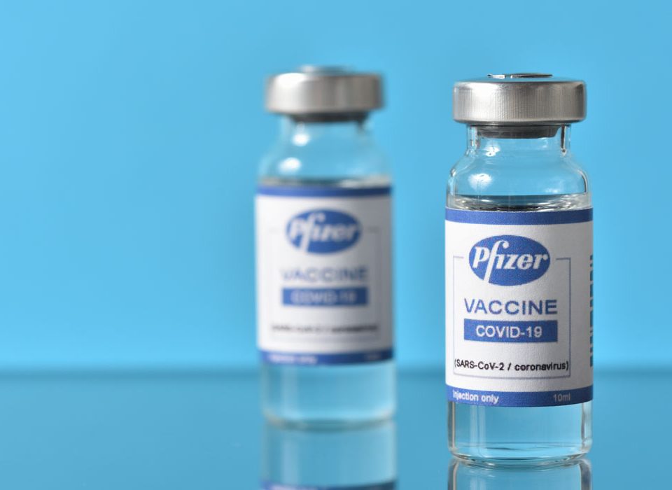 Vaccino Pfizer: al via l'aggiornamento del siero anti Covid contro la variante Delta