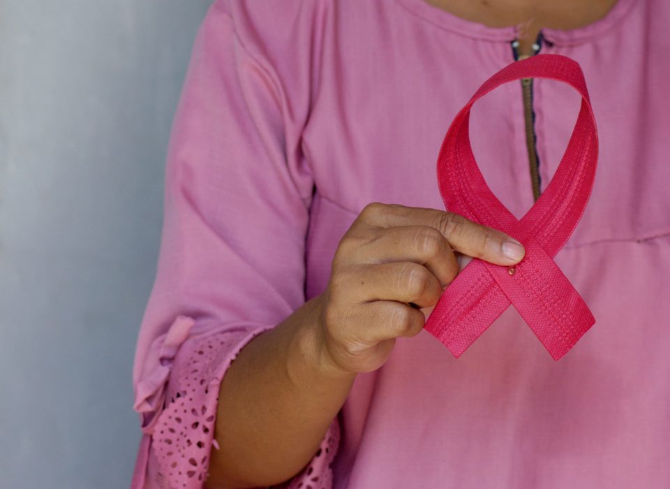 Tumore al seno: la campagna "Nastro Rosa 2021" di Lega Italiana per la Lotta contro i Tumori (LILT)